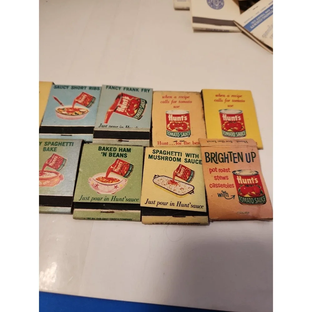 10X VINTAGE MATCHBOOK -‎ HUNTS TOMATO SAUCE - SAUCY SHORT RIBS RECIPE see pic